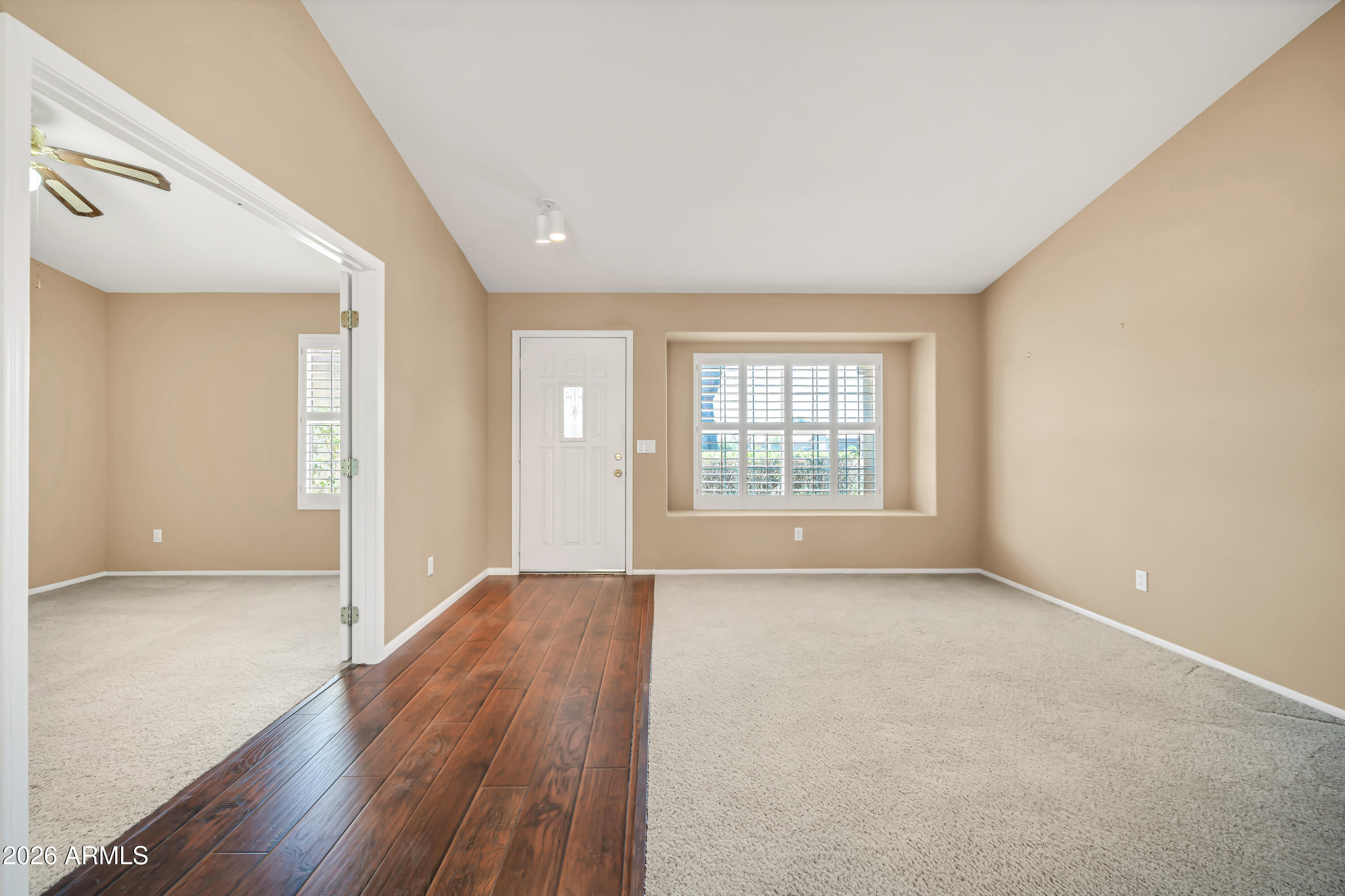 4502 East St John Road Phoenix, AZ 85032 - Photo 8 of 45 4502 E St John Rd-8