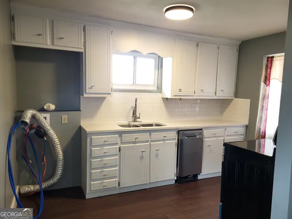 $112,500 | 2418 26th Avenue Southwest, Lanett, AL 36863