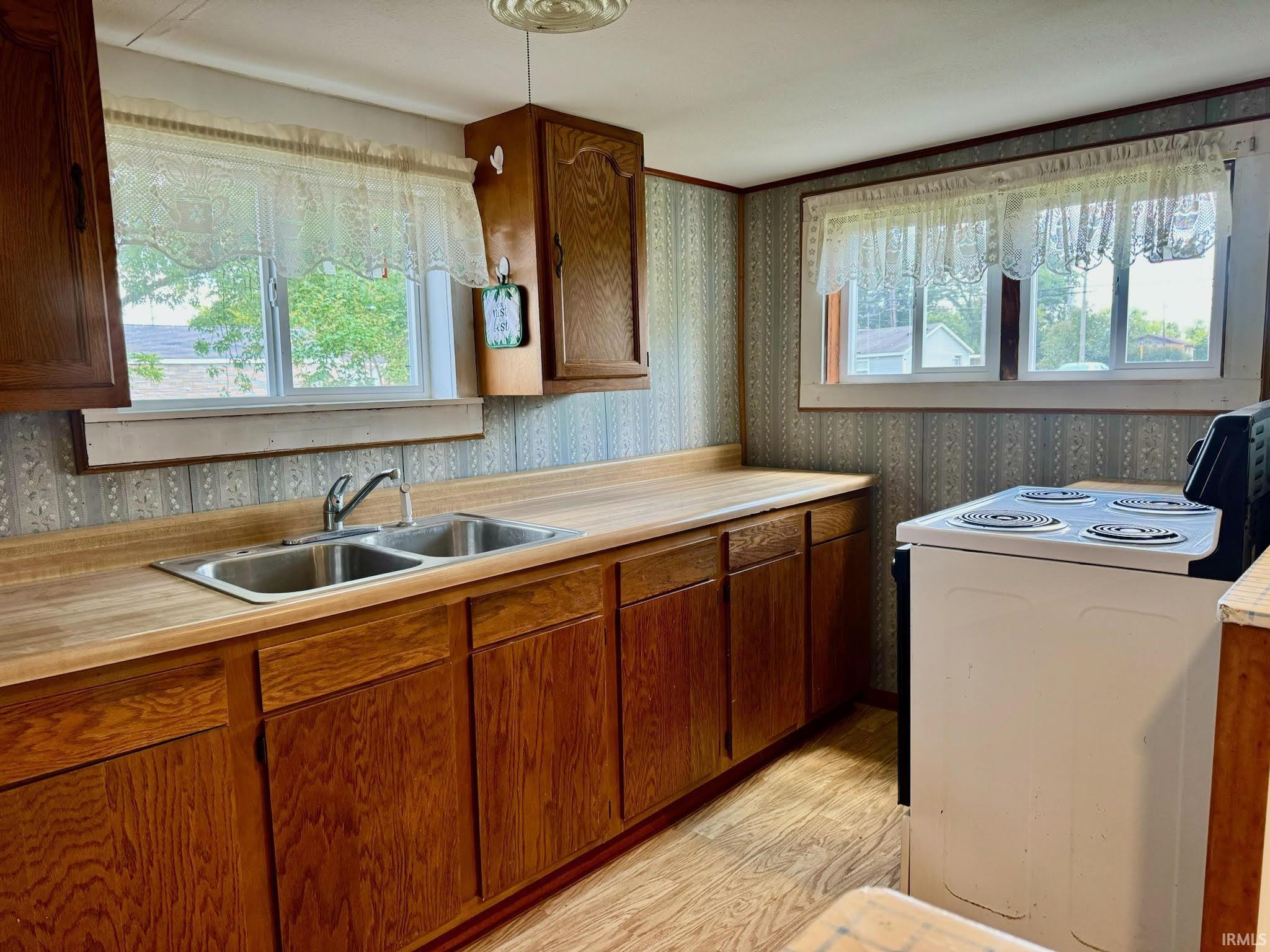 518 H Street Bedford, IN 47421 - Photo 9 of 16 Gallery Image 9