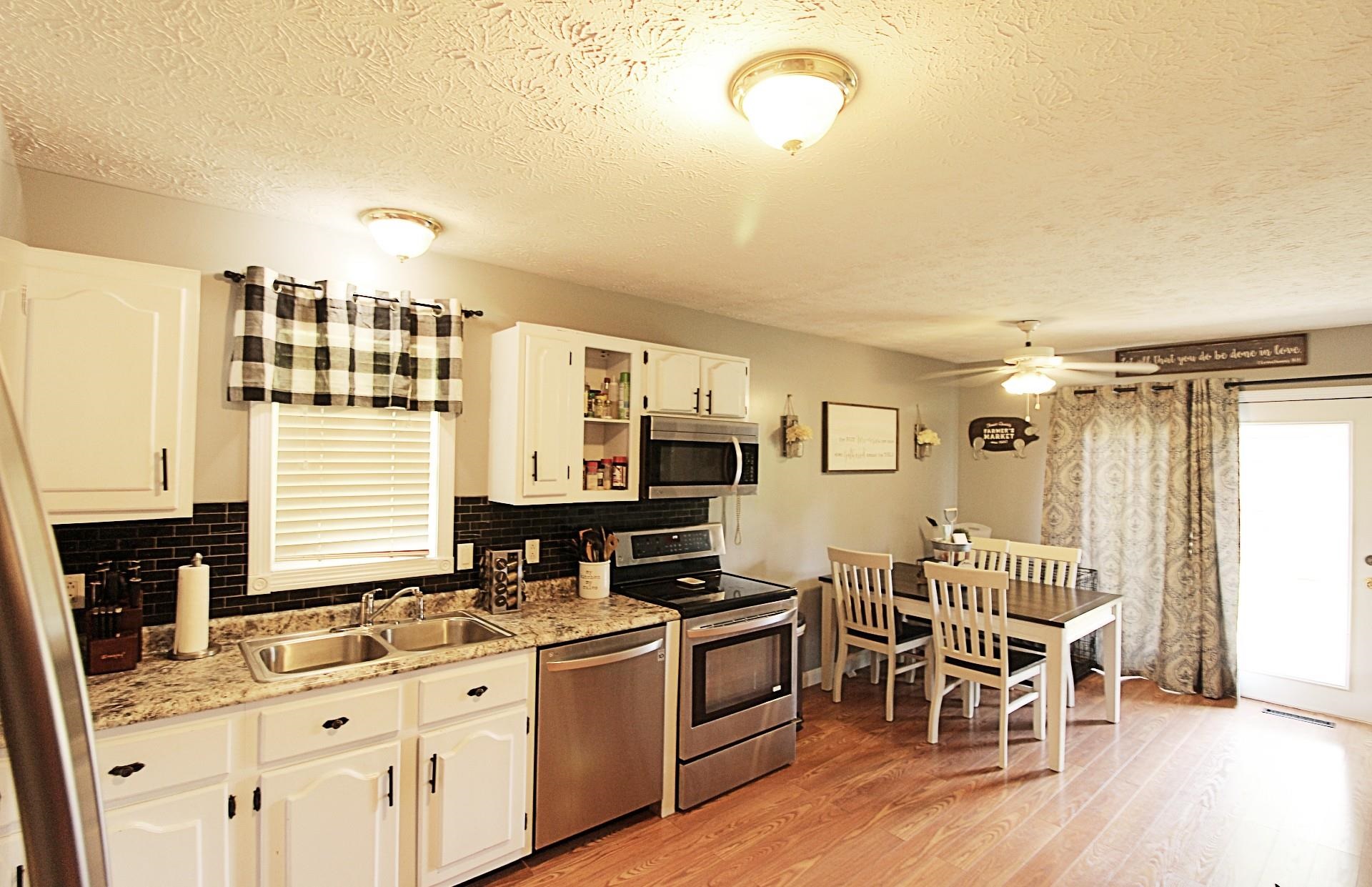 712 Rattlesnake Ridge Road Grayson, KY 41143 - Photo 6 of 22