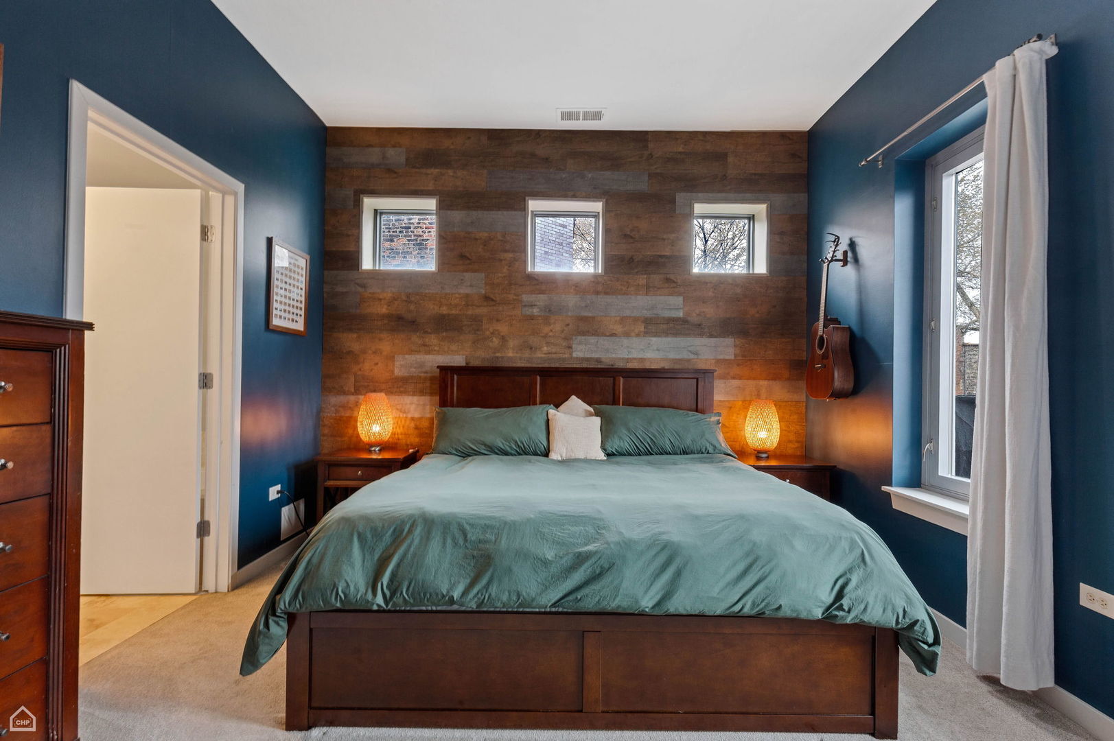 3920 North Sheridan Road, Unit 304 Chicago, IL 60613 - Photo 11 of 18 Gallery Image 11