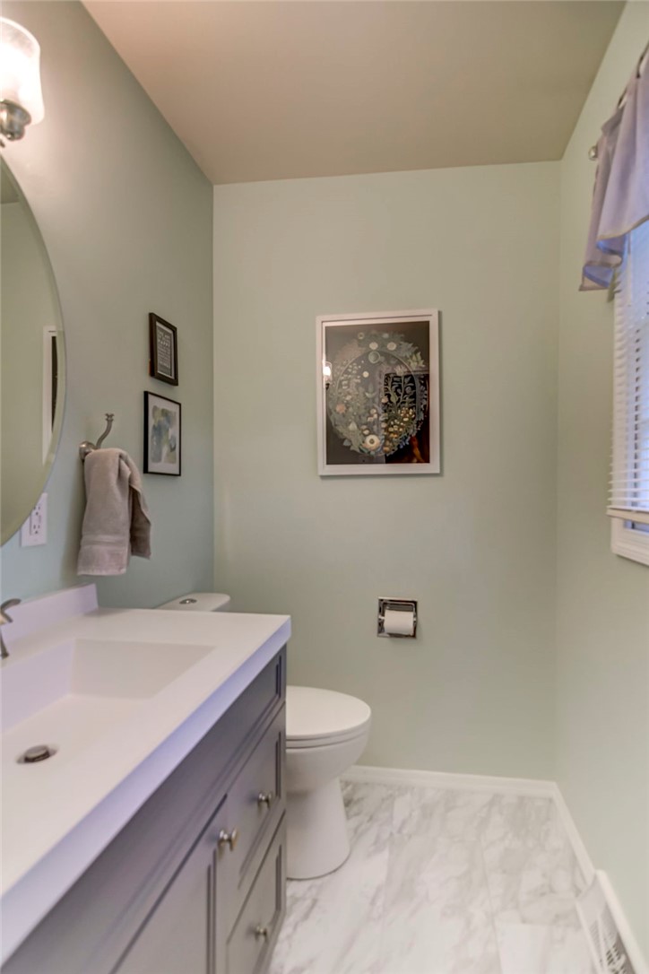 424 Hackberry Drive Decatur, IL 62521 - Photo 22 of 35