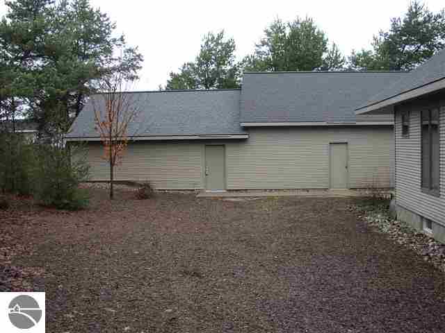 4797 Ridgewater Run Traverse City, MI 49685 - Photo 32 of 32 1744183-31.JPG