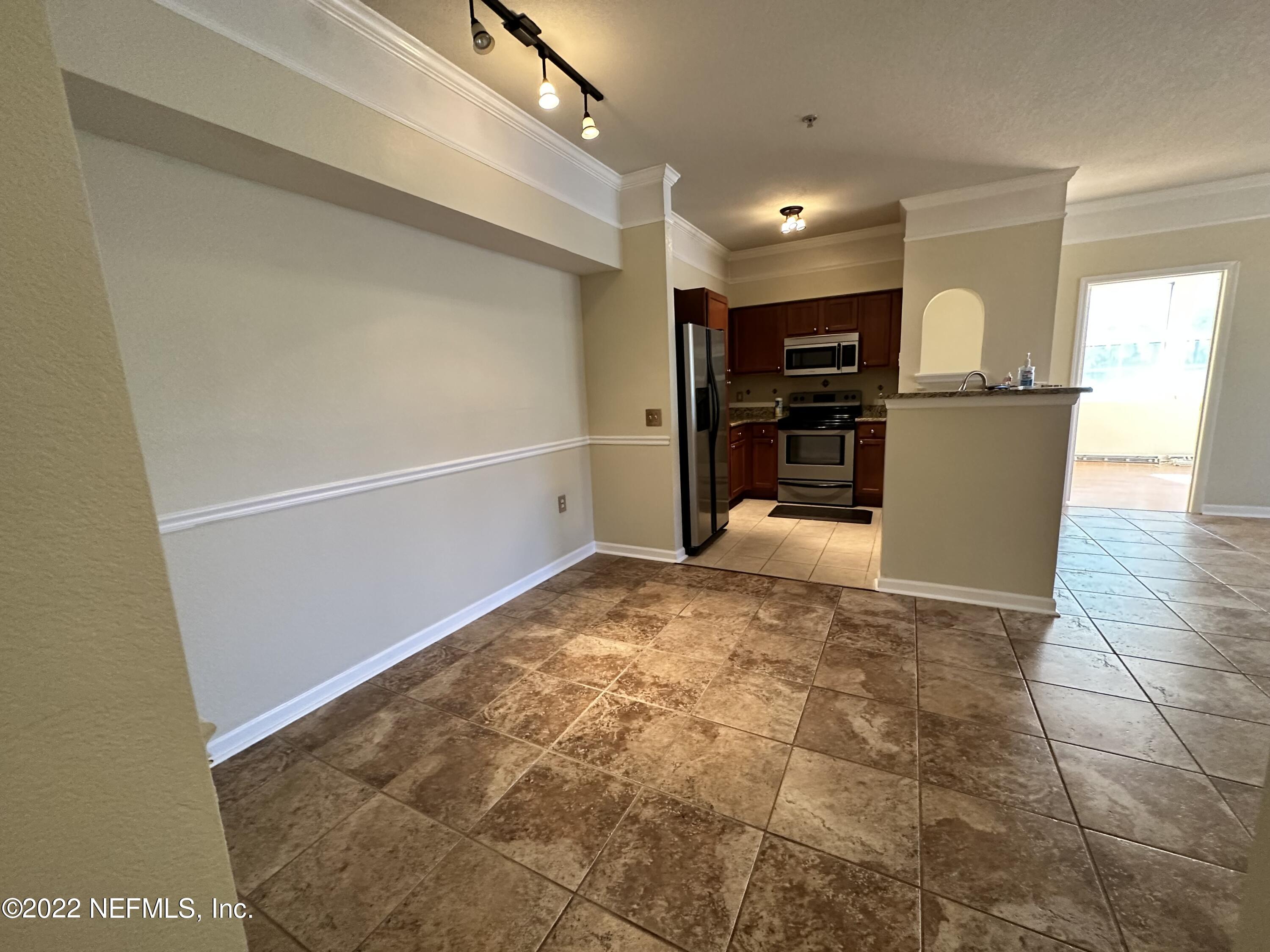 8550 Touchton Road, Unit 2017 Jacksonville, FL 32216 - Photo 3 of 16 IMG-0035