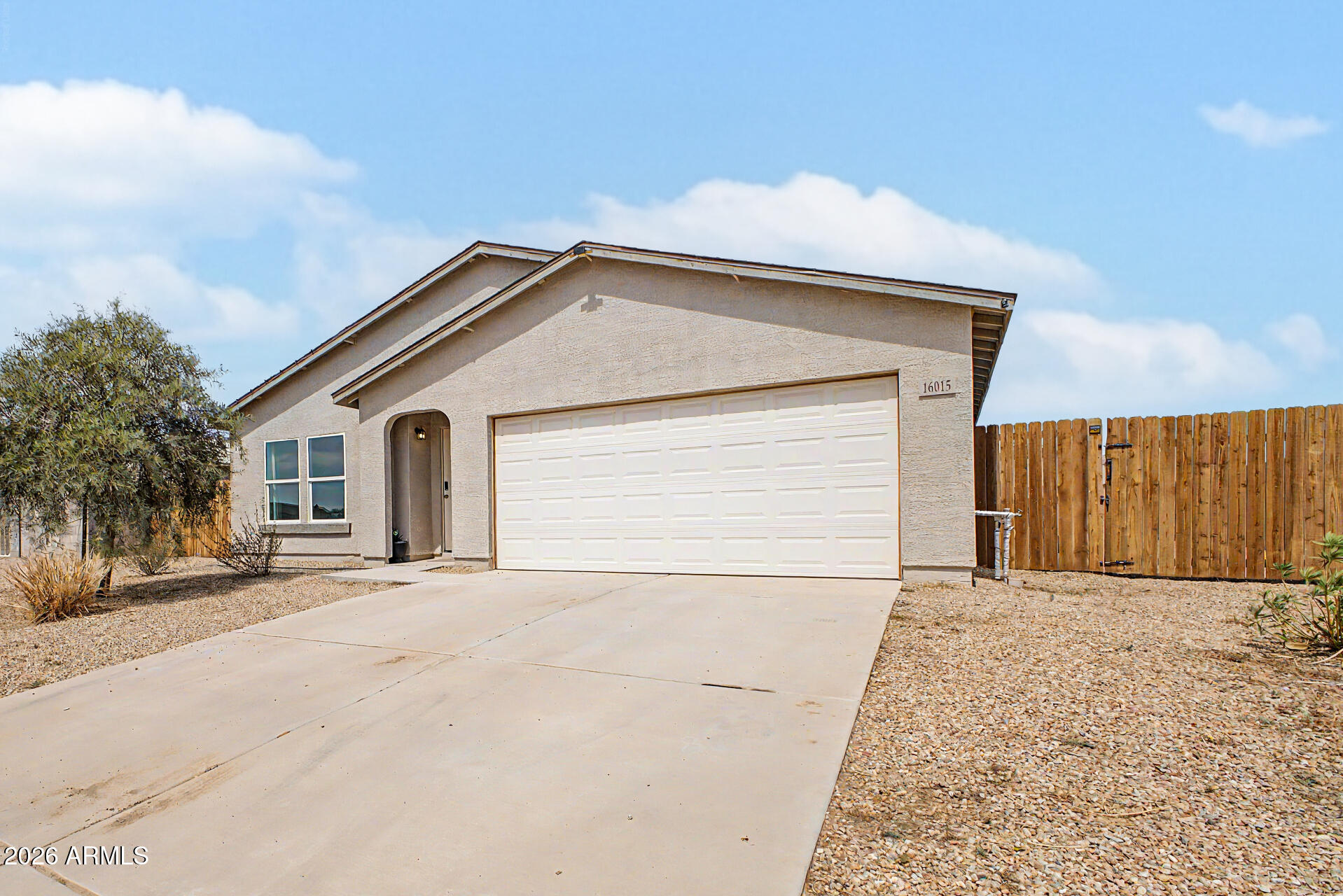 16015 South Naviska Road Arizona City, AZ 85123 - Photo 3 of 31