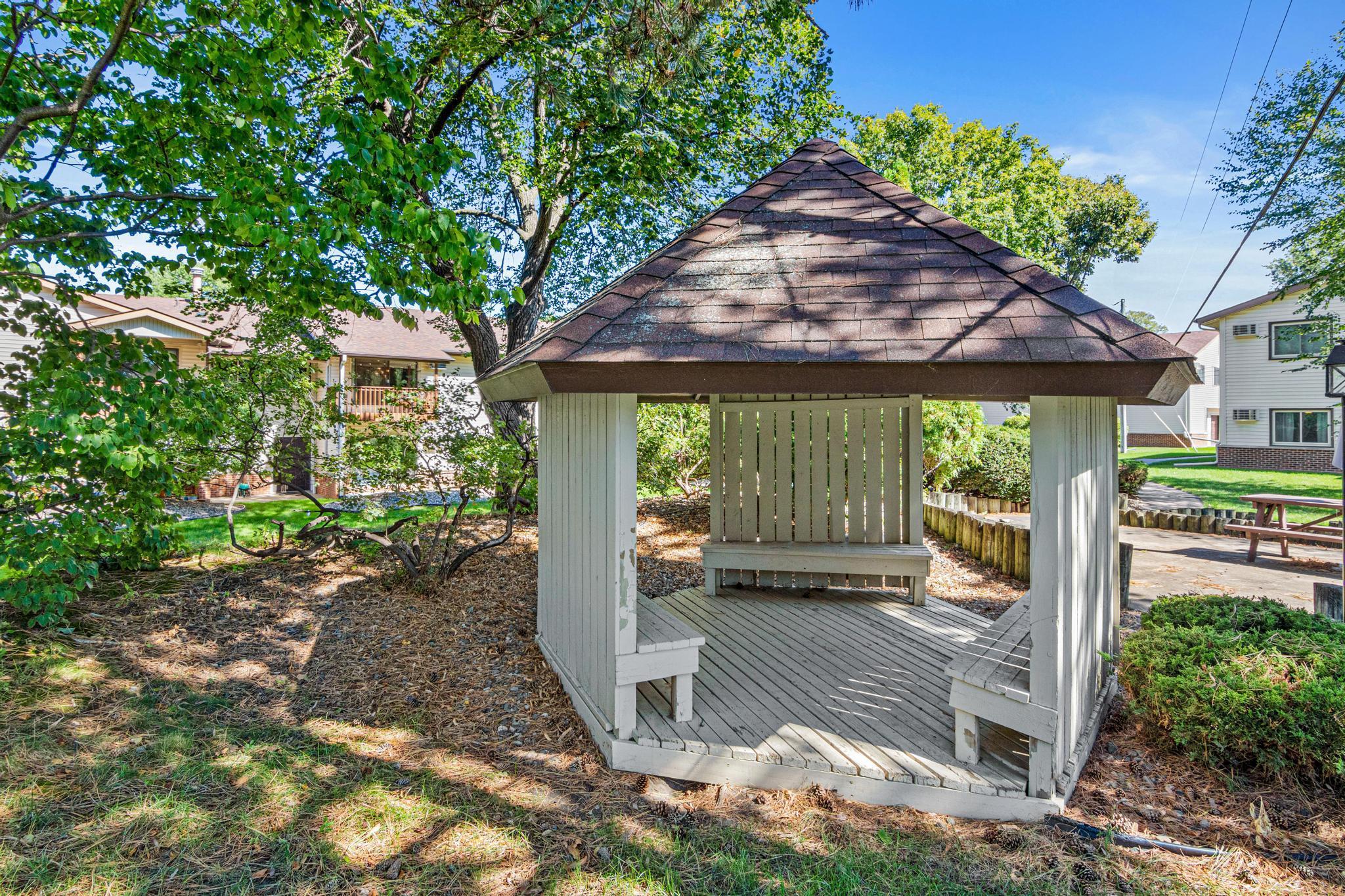 4000 Foss Road, Unit 203 Minneapolis, MN 55421 - Photo 14 of 15 Gallery Image 14