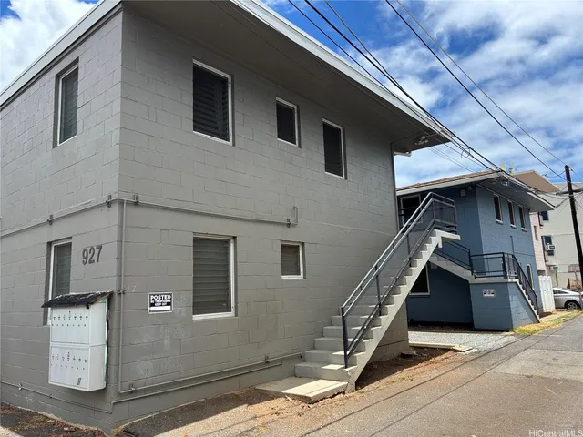 $1,525 | 927 Hausten Street, Unit F, Honolulu, HI 96826