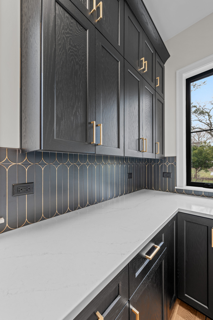 328 South Loomis Street Naperville, IL 60540 - Photo 21 of 43