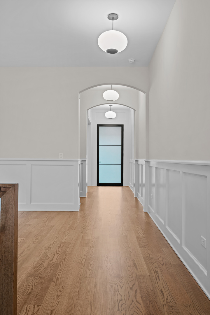 328 South Loomis Street Naperville, IL 60540 - Photo 5 of 43