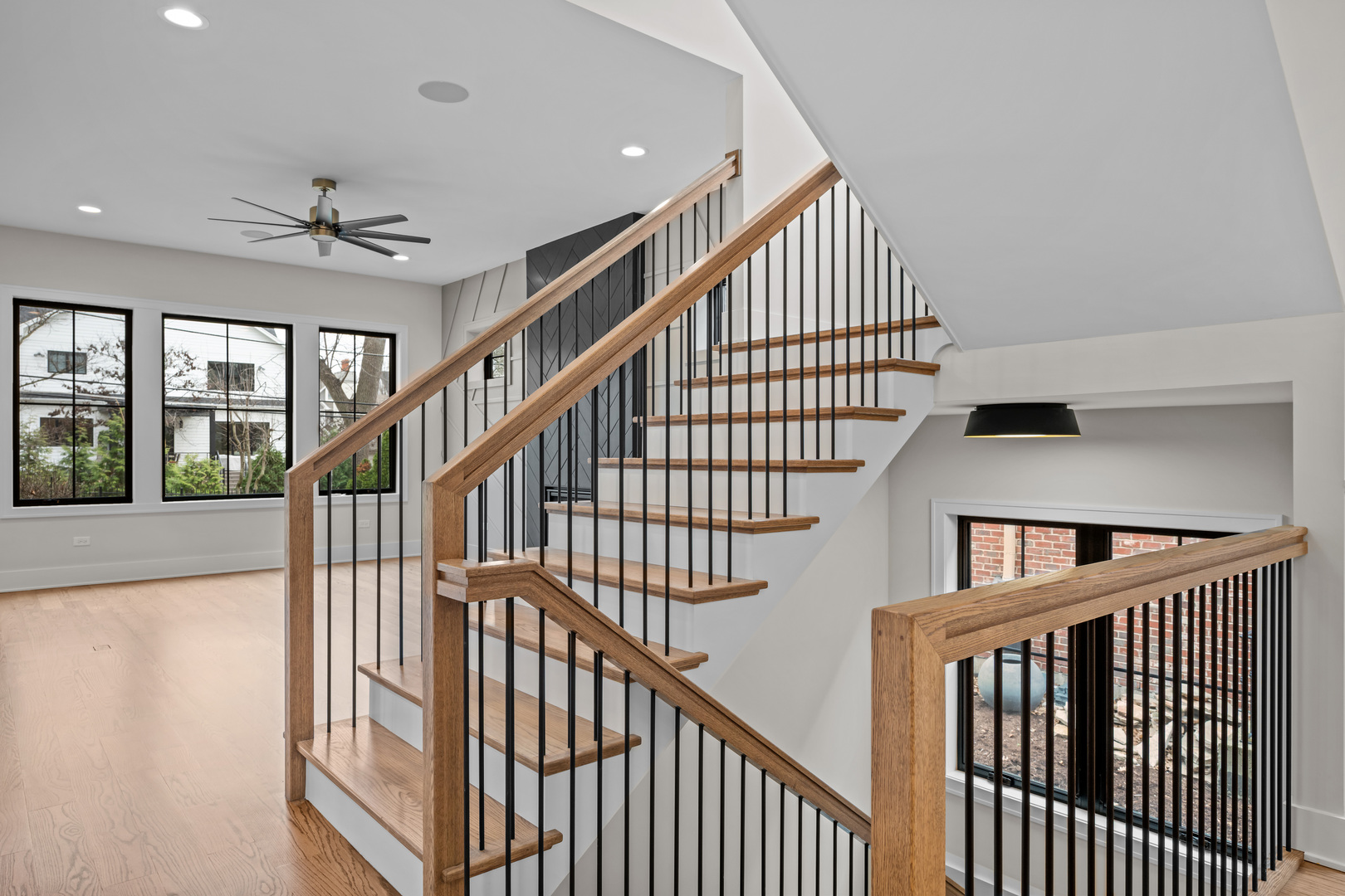 328 South Loomis Street Naperville, IL 60540 - Photo 7 of 43