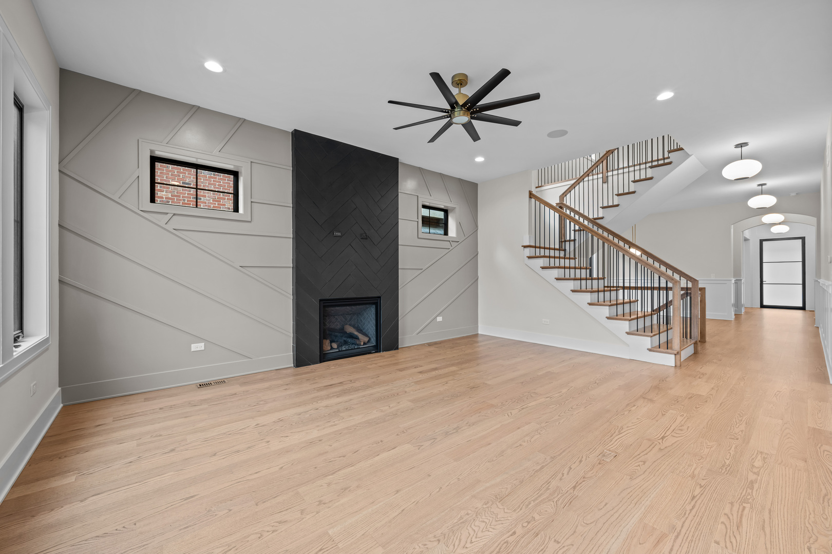 328 South Loomis Street Naperville, IL 60540 - Photo 9 of 43