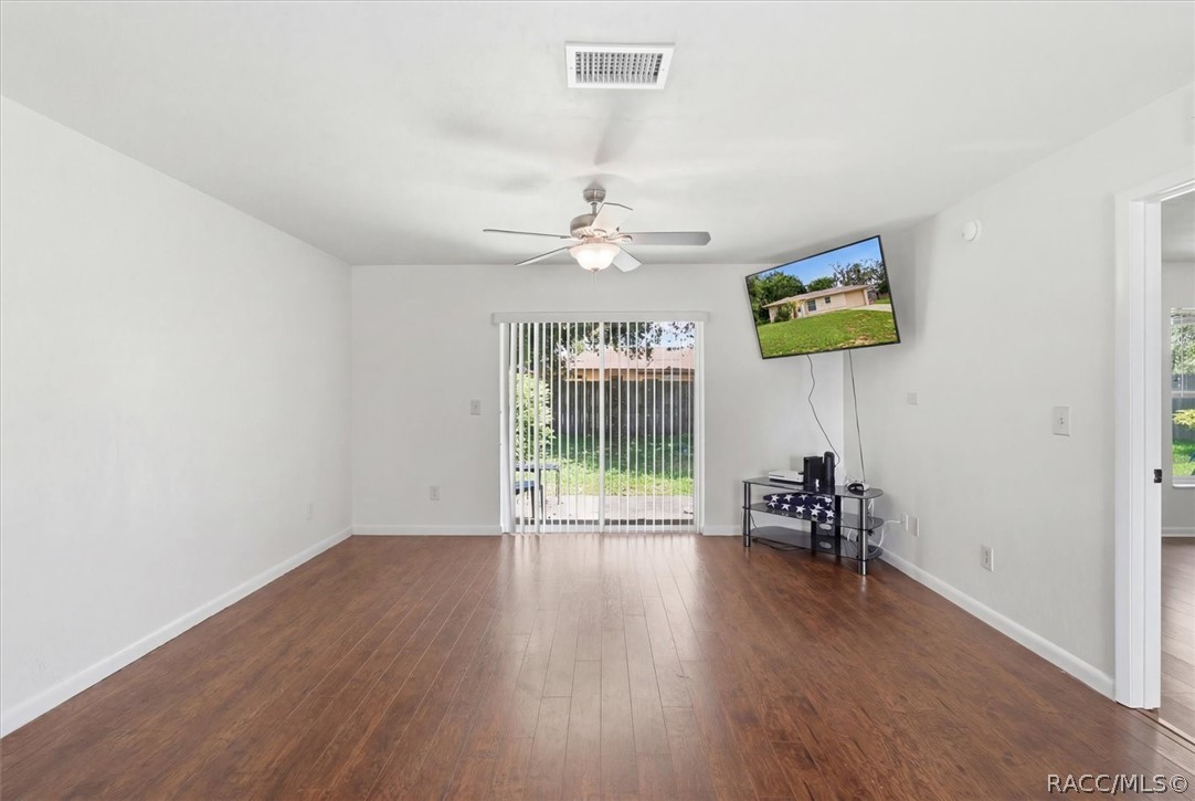 906 Oak Street Inverness, FL 34452 - Photo 9 of 35