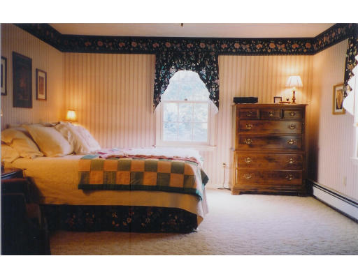 134 Madison Road Northborough, MA 01532 - Photo 5 of 6 Gallery Image 5