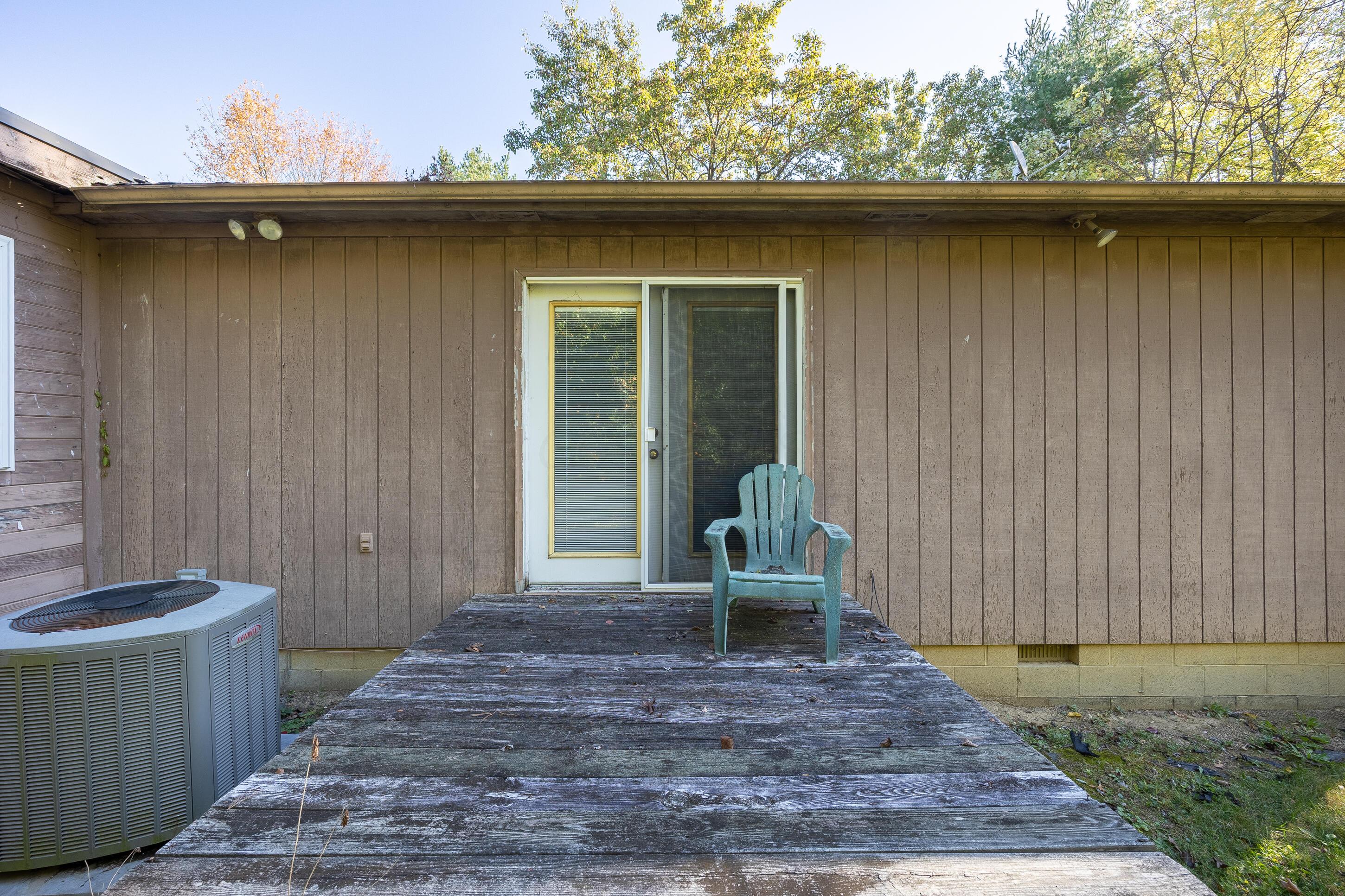 1400 South Galena Road Galena, OH 43021 - Photo 5 of 26 1028 1400 S Galena Rd-8