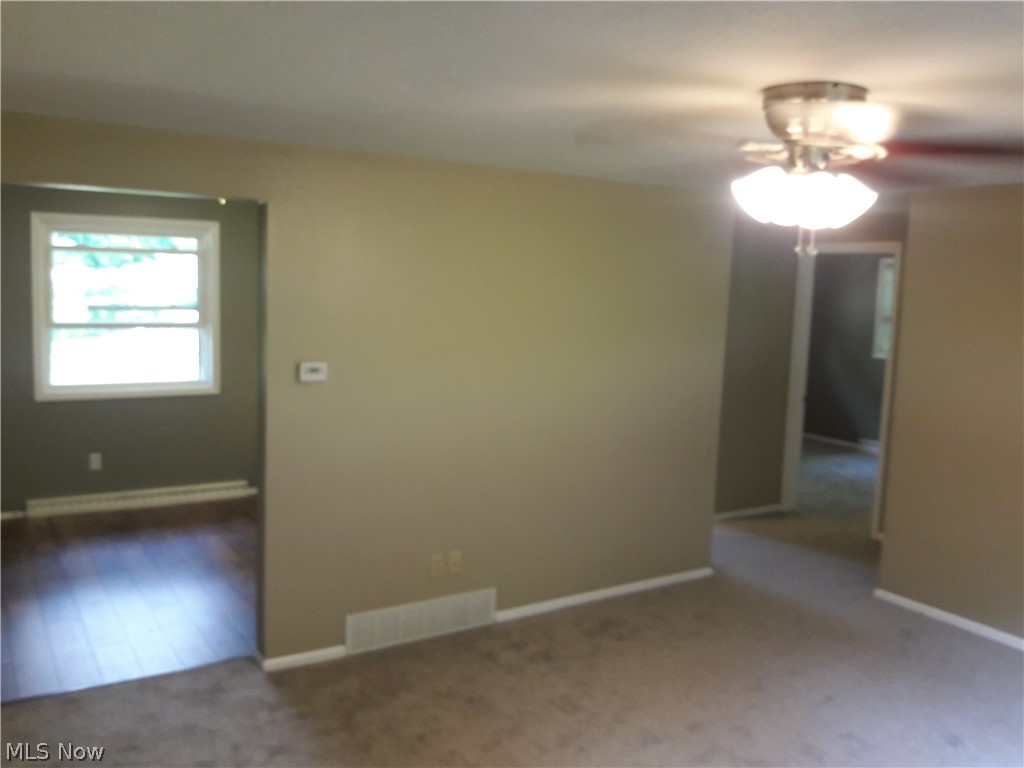 4619 15th Street Northwest Canton, OH 44708 - Photo 23 of 26 Living room