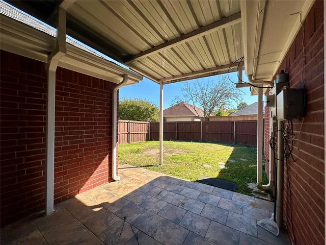 $2,050 | 7122 Deerfield Drive, Rowlett, TX 75089