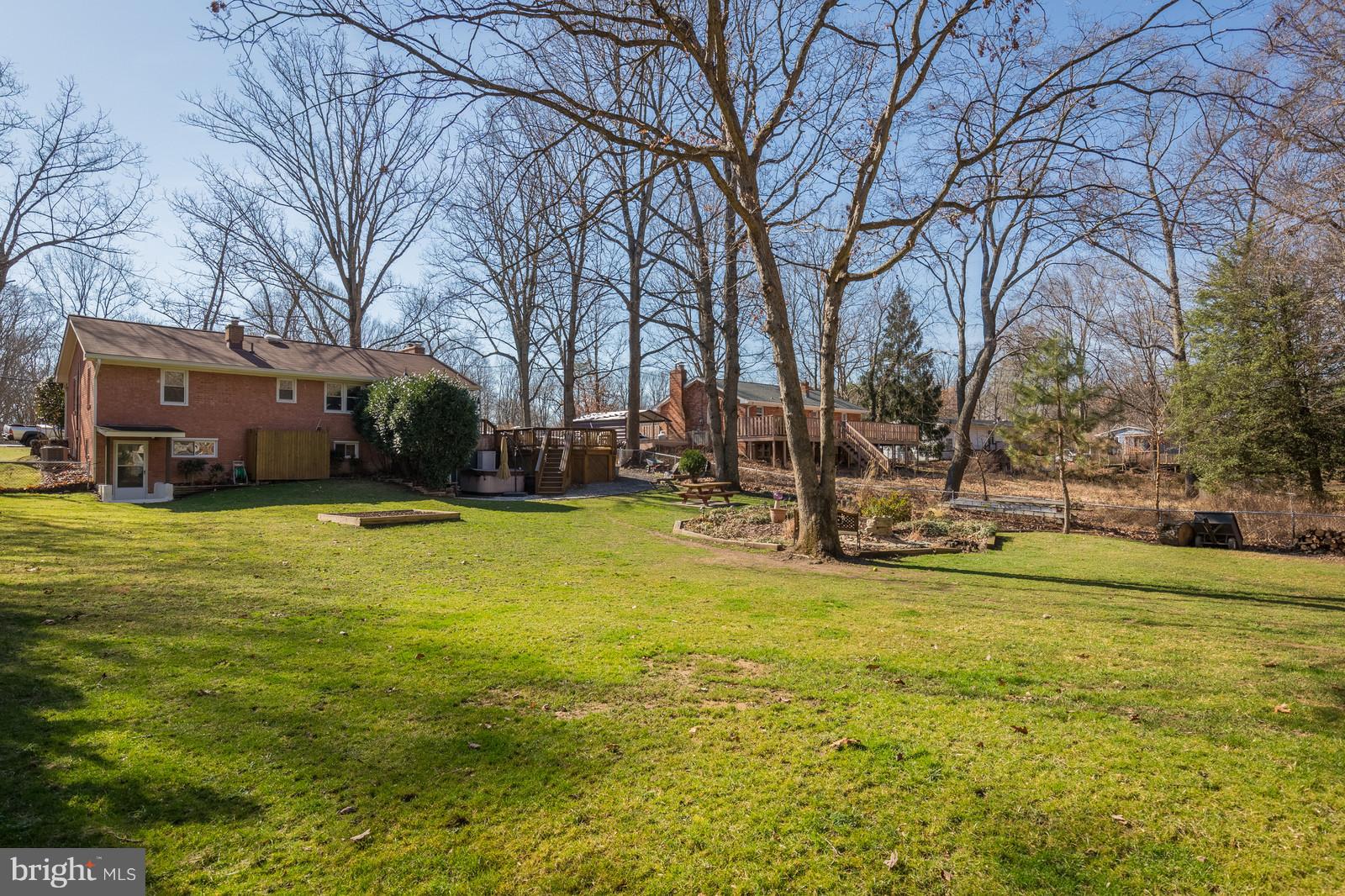 8022 Sinclair Mill Road Manassas, VA 20112 - Photo 28 of 30 Exterior (Rear)