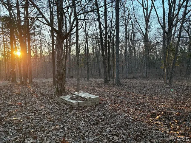 $76,900 | 0 4.7 Acres Log Cabin Trail, New Florence, MO 63363