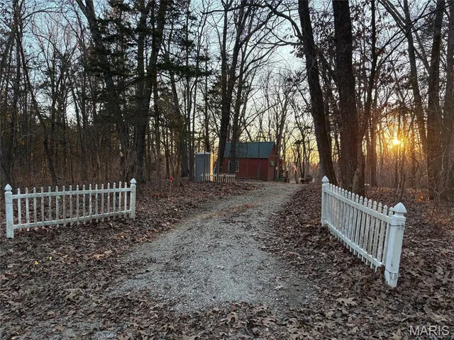 $76,900 | 0 4.7 Acres Log Cabin Trail, New Florence, MO 63363