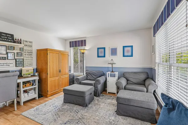 $525,000 | 806 Meadowridge Drive, Aurora, IL 60504