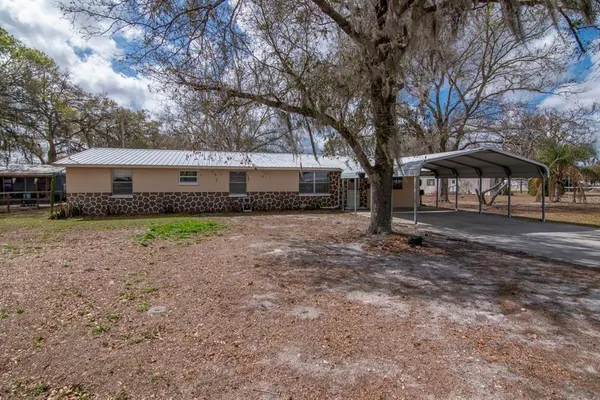 $400,000 | 349 Old Welcome Road, Lithia, FL 33547