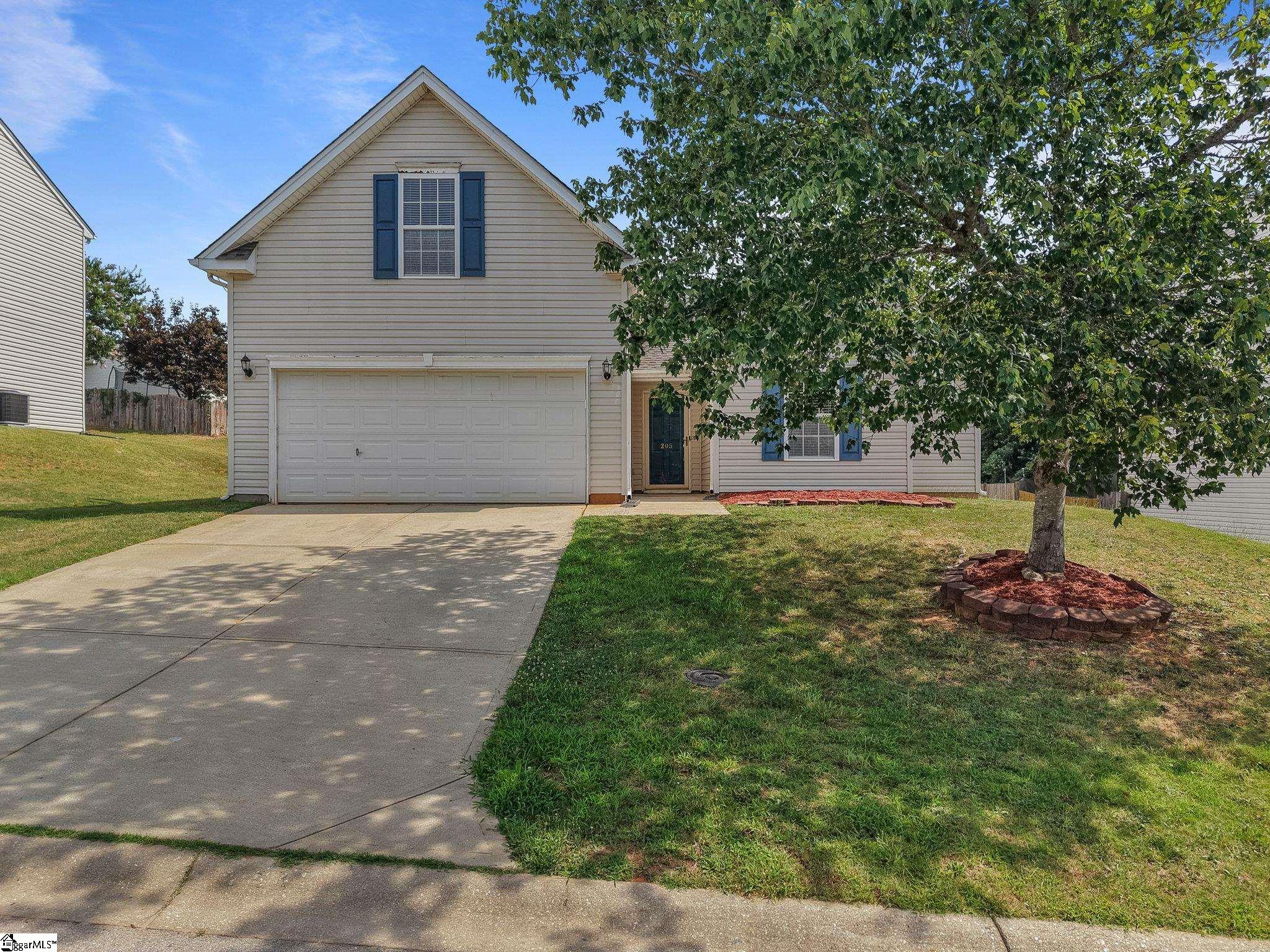 205 Greenport Way Greenville, SC 29607 - Photo 2 of 43