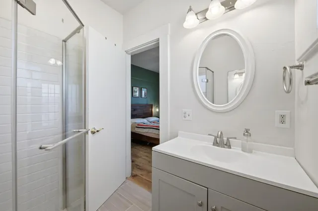 $399,000 | 445 East Weldon Avenue, Fresno, CA 93704