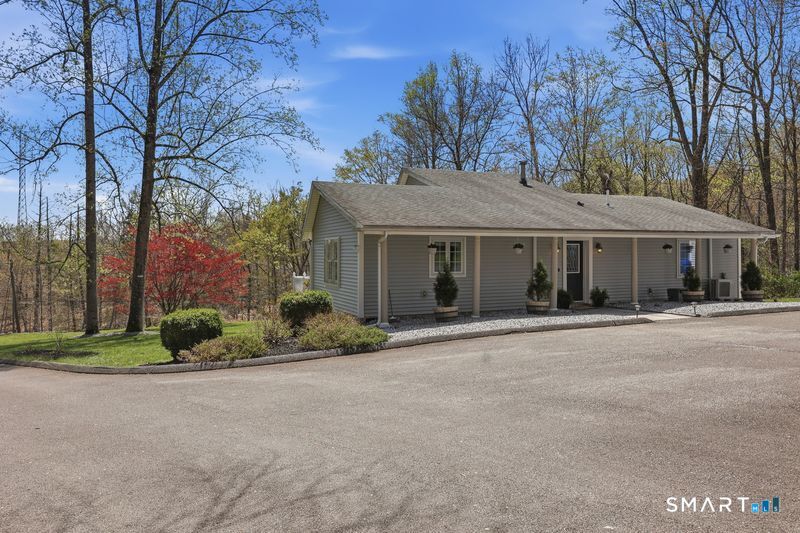 408 Maromas Road Middletown, CT 06457 - Photo 4 of 34