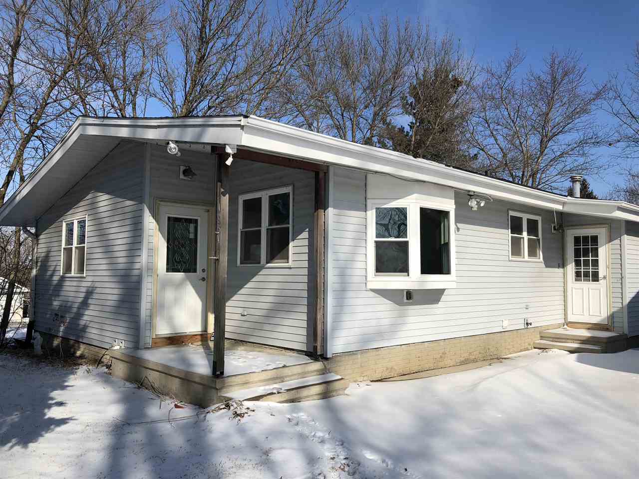 1951 Carrier Road Palo, IA 52324 - Photo 2 of 13 Gallery Image 2