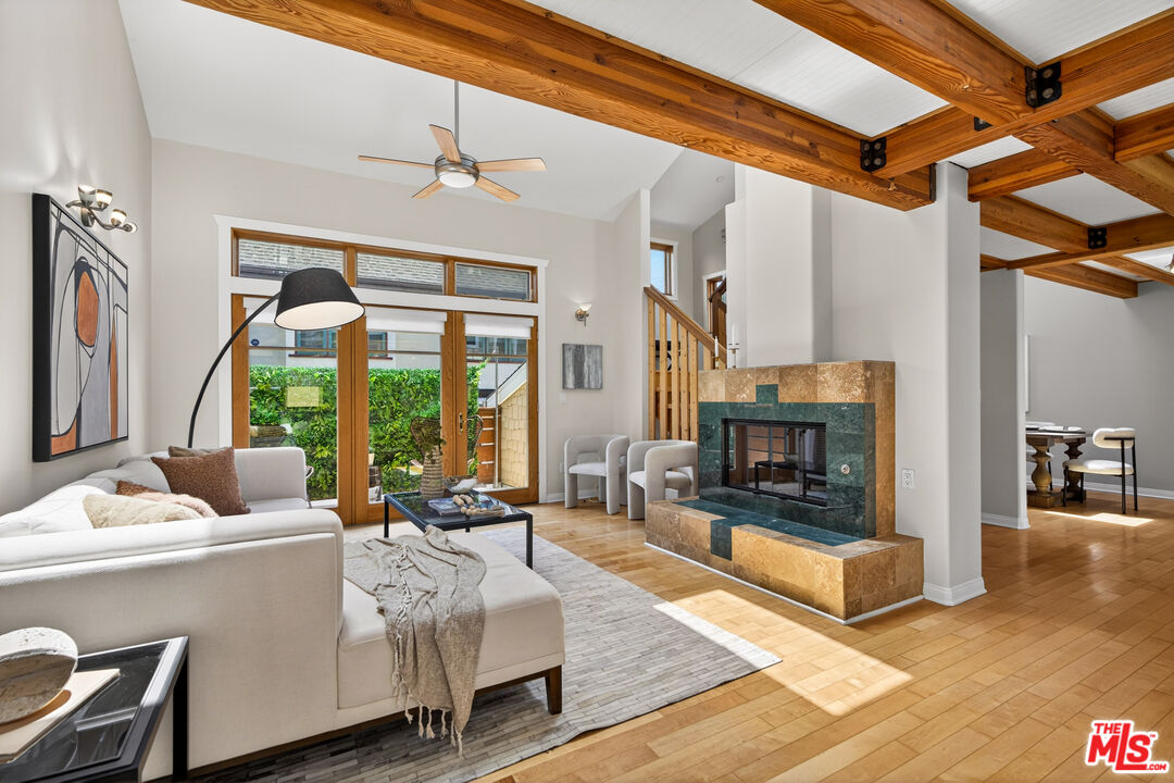 2411 4th Street, Unit 2 Santa Monica, CA 90405 - Photo 6 of 47