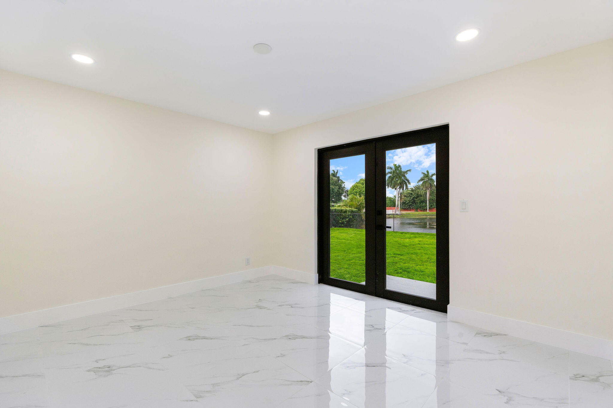 3185 Riddle Road West Palm Beach, FL 33406 - Photo 6 of 33 DSC02570