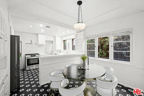 $2,495,000 | 361 North Mansfield Avenue, Los Angeles, CA 90036
