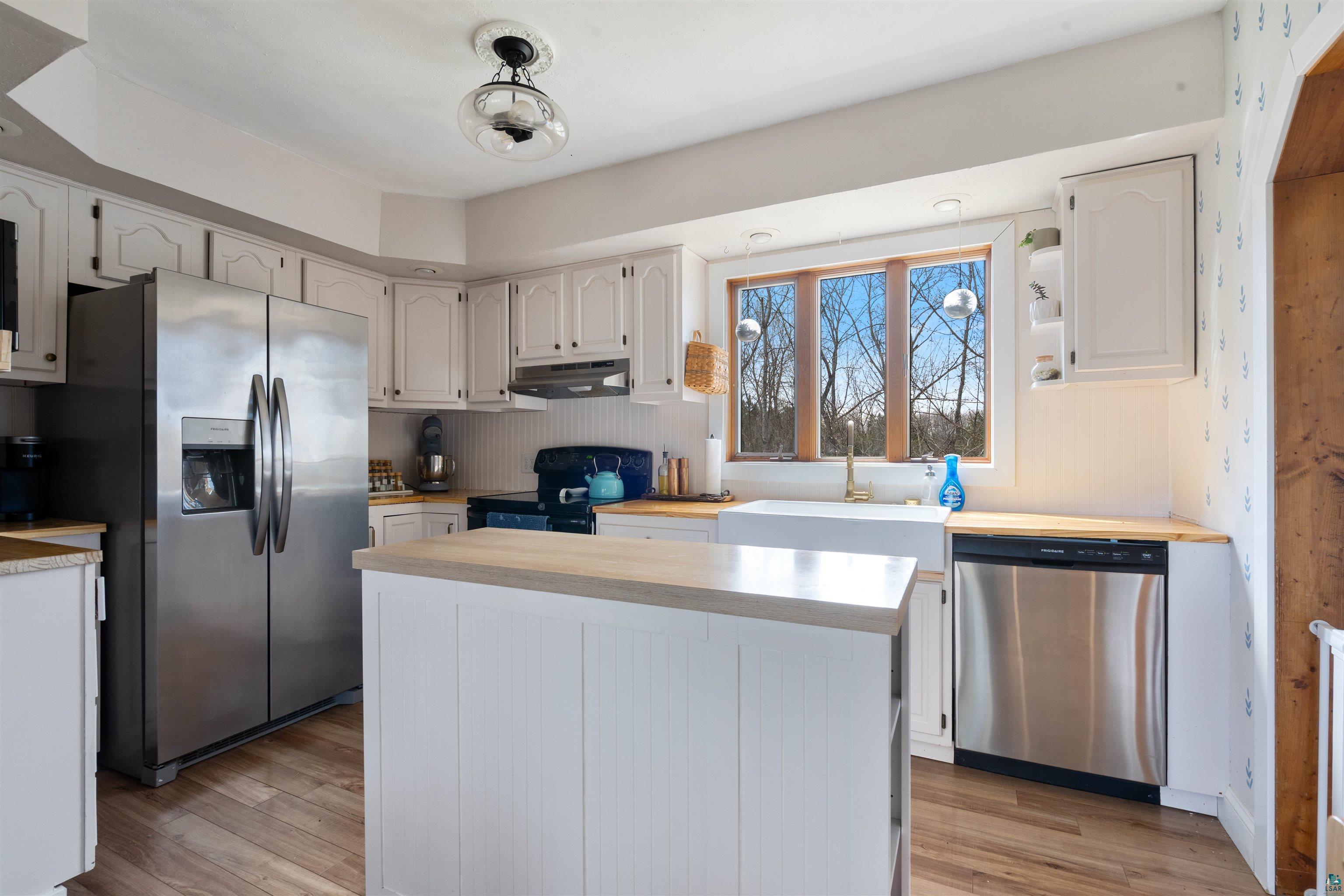5447 Hoffmockel Road Superior, WI 54880 - Photo 5 of 42 Gallery Image 5