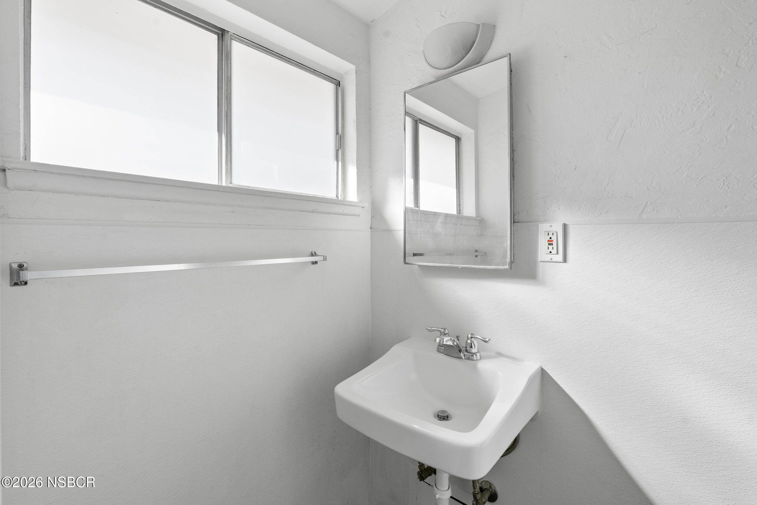 622 West Grant Street Santa Maria, CA 93458 - Photo 14 of 31 16_622 w grant st-16