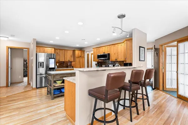 $739,900 | 5224 Falcon Drive, Hermantown, MN 55811