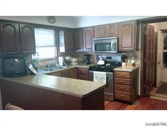 1966 Banyan Tree Road Collinsville, IL 62234 - Photo 4 of 12 Gallery Image 4