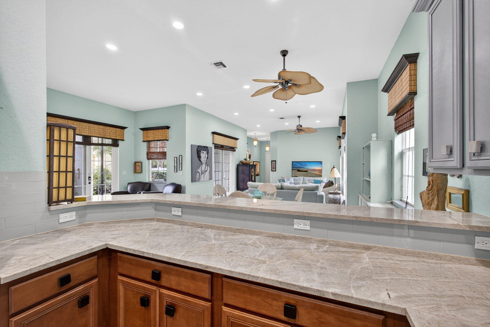 127 Arklow Avenue Jupiter, FL 33458 - Photo 15 of 36 38-web-or-mls-5D1A7287