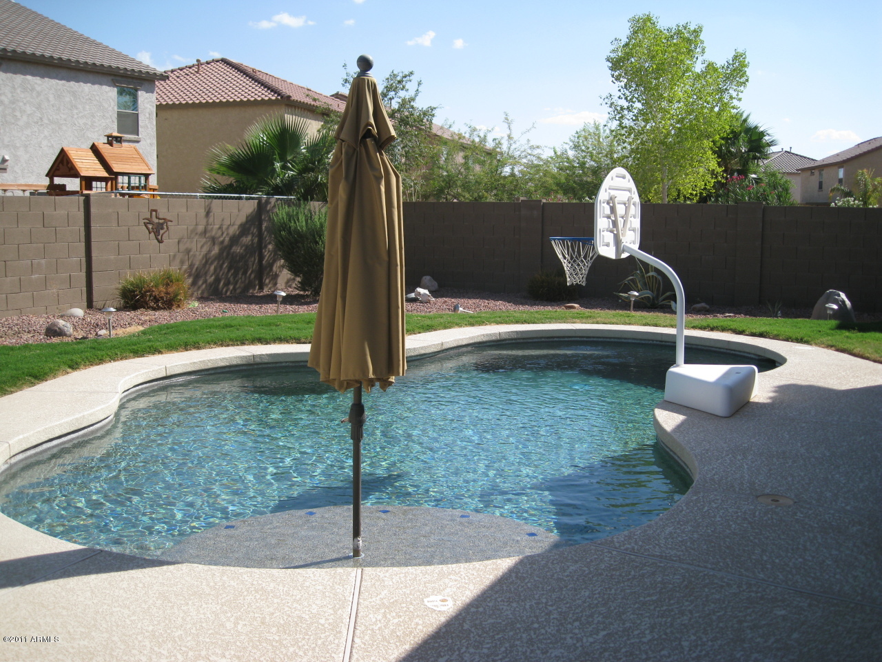 9405 West Bonitos Road Phoenix, AZ 85037 - Photo 1 of 6 1
