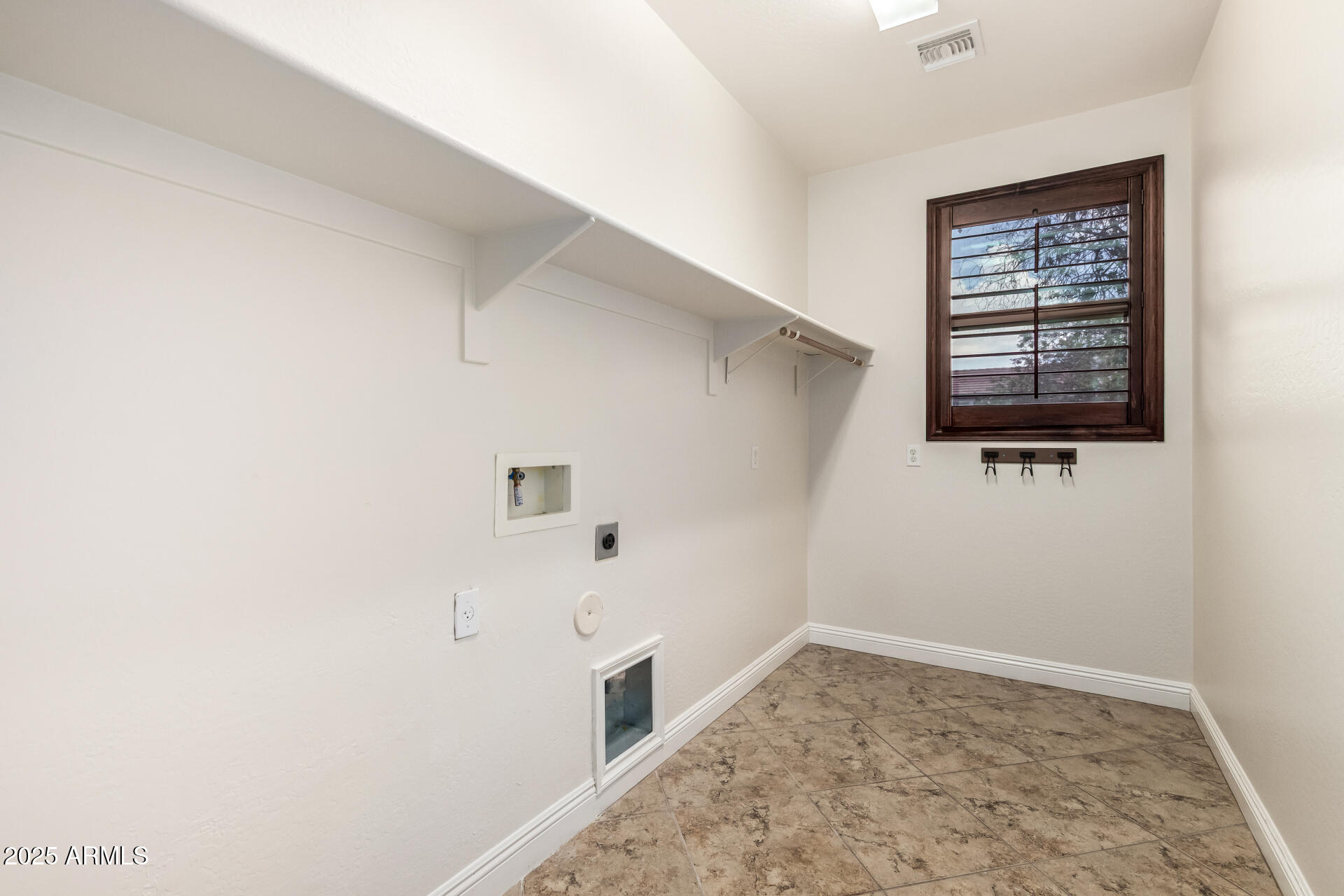 19263 East Estrella Road Queen Creek, AZ 85142 - Photo 43 of 53 a view of an empty room