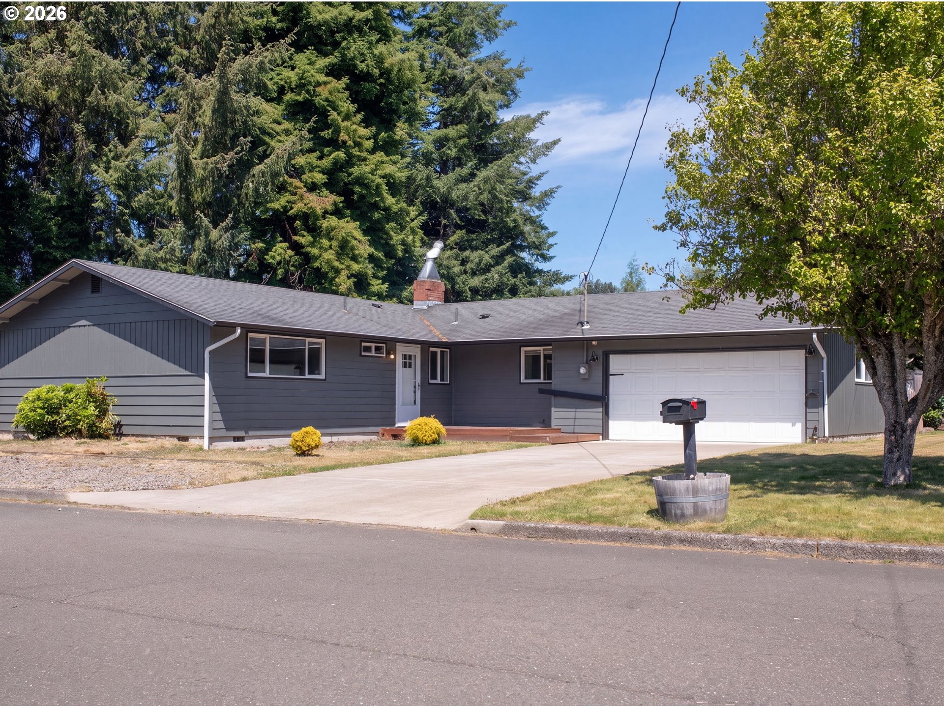 3010 Country Club Drive Reedsport, OR 97467 - Photo 1 of 23