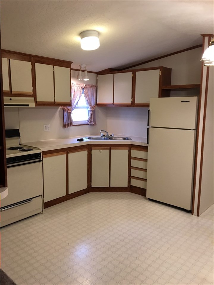 4112 East Center Road, Unit 32 Mead, WA 99021 - Photo 2 of 8 Gallery Image 2
