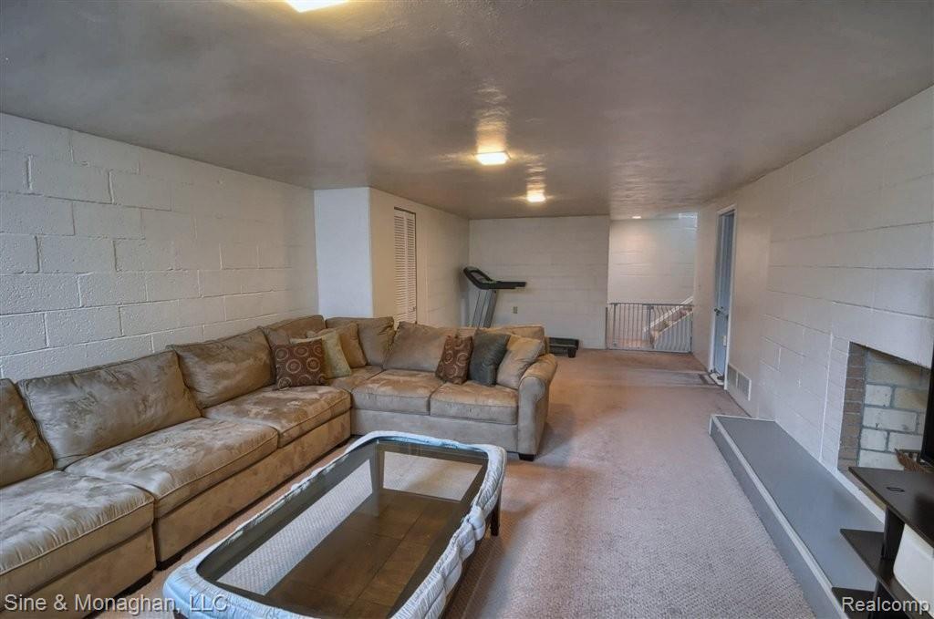 5 Hampton Road Grosse Pointe, MI 48236 - Photo 23 of 28 Lower Level.jpg