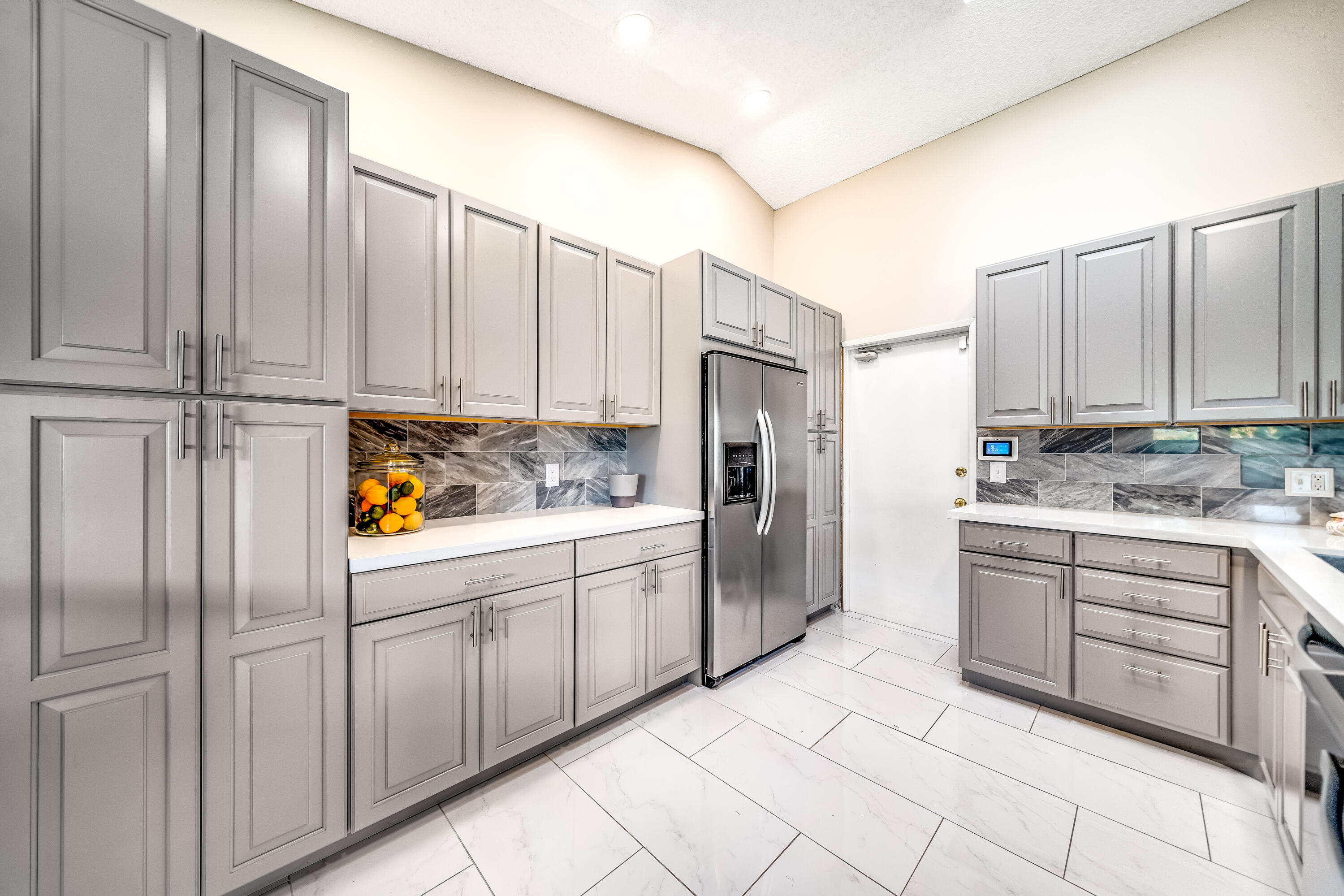21121 Woodspring Avenue Boca Raton, FL 33428 - Photo 12 of 52 JOY07954