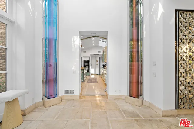 $6,695,000 | 10288 Century Woods Drive, Los Angeles, CA 90067