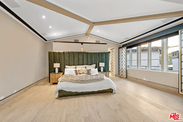 $6,695,000 | 10288 Century Woods Drive, Los Angeles, CA 90067