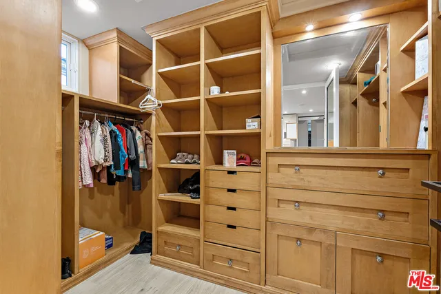 $6,695,000 | 10288 Century Woods Drive, Los Angeles, CA 90067