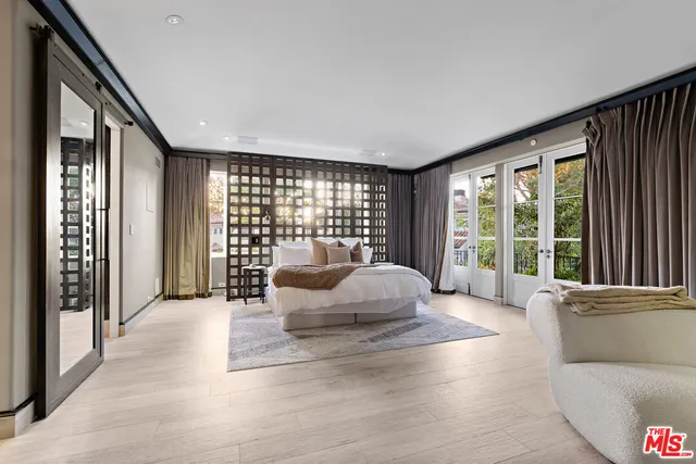 $6,695,000 | 10288 Century Woods Drive, Los Angeles, CA 90067