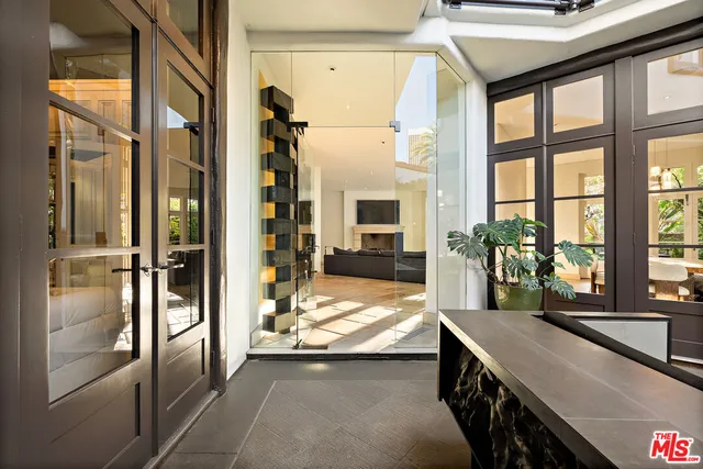 $6,695,000 | 10288 Century Woods Drive, Los Angeles, CA 90067