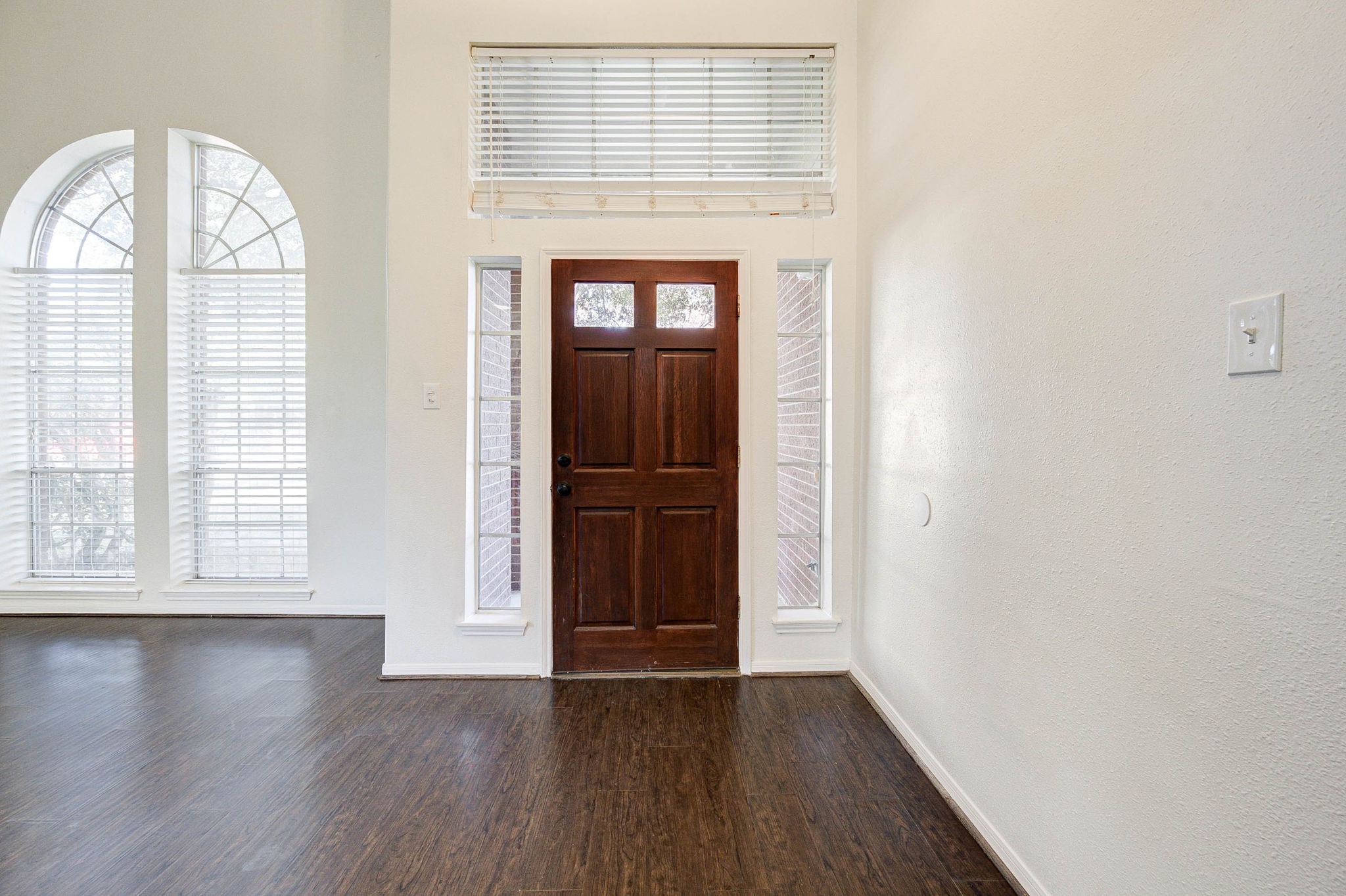 1326 Chesterpoint Drive Spring, TX 77386 - Photo 4 of 40