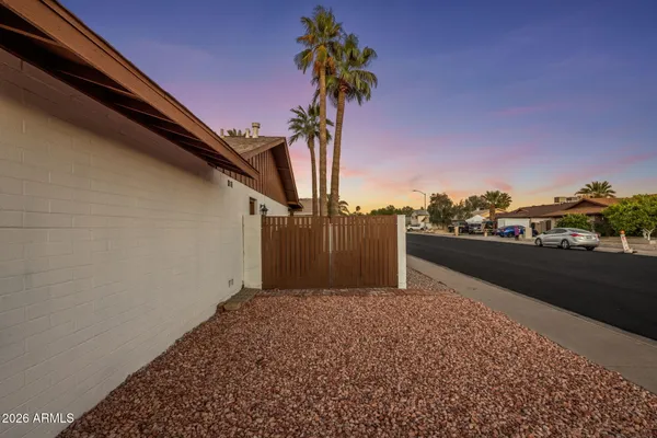 $380,000 | 14401 North 52nd Avenue, Glendale, AZ 85306